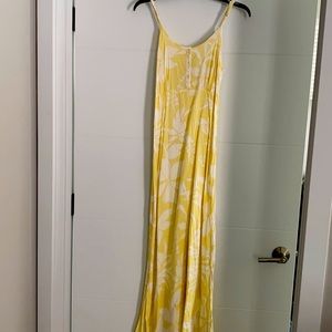 Yellow sundress. Size medium.